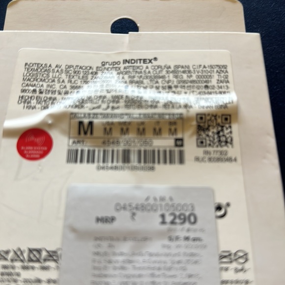NWT Zara Long earrings in mixed media material in lovely metallic colours ! - Picture 5 of 7